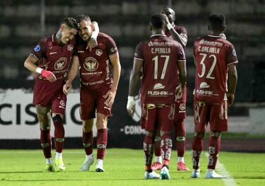 Palestino sufrió en Ecuador
