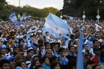 Desde Berlín hasta Buenos Aires pasando por Río de Janeiro, la final del Mundial congrega a miles de aficionados deseosos de disfrutar de la victoria.