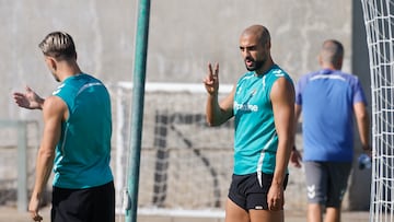 01/10/25 ENTRENAMIENTO BETIS
AMRABAT