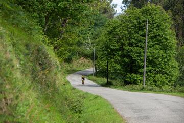 En la última parte de la ascensión, los ciclistas entrarán en contacto con la naturaleza a la vez que la vegetación se hace más frondosa.