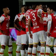 Tormenta en Santa Fe, termina goleado y con dos expulsados