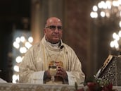 A Chomali le preguntan si el Cónclave para elegir al papa fue parecido a famosa película y su reacción dará que hablar