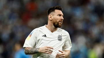 Soccer Football - FIFA World Cup Qatar 2022 - Quarter Final - Netherlands v Argentina - Lusail Stadium, Lusail, Qatar - December 9, 2022 Argentina's Lionel Messi during the warm up before the match REUTERS/Hamad I Mohammed