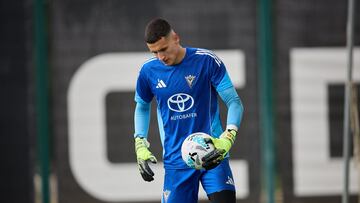 Igor Nikic, durante un entrenamiento con el Mirandés.