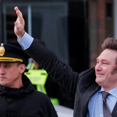 Los mercados argentinos dan un golpe económico a Milei