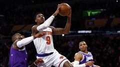 LOS ANGELES, CALIFORNIA - FEBRUARY 05: RJ Barrett #9 of the New York Knicks takes a shot against LeBron James #6 of the Los Angeles Lakers in the first quarter at Crypto.com Arena on February 05, 2022 in Los Angeles, California. NOTE TO USER: User expressly acknowledges and agrees that, by downloading and/or using this Photograph, user is consenting to the terms and conditions of the Getty Images License Agreement.   Ronald Martinez/Getty Images/AFP
== FOR NEWSPAPERS, INTERNET, TELCOS & TELEVISION USE ONLY ==