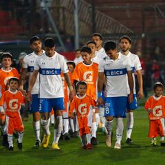 Es chileno y viene de España: la UC definió el primer refuerzo