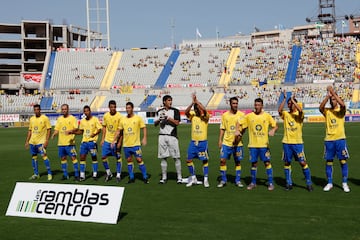 Once titular de Las Palmas el día del debut de Jonathan Viera y Vitolo.