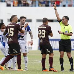 Universitario se pone firme: quiere árbitros extranjeros