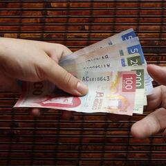 AMLO anuncia aumento salarial a maestros: ¿cuánto ganarán y cuándo entra en vigor?