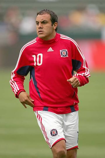 Fue el primer mexicano en llevarse el galardón, su gran temporada con el Chicago Fire se plasmó en el juego de estrellas ante el West Ham United.