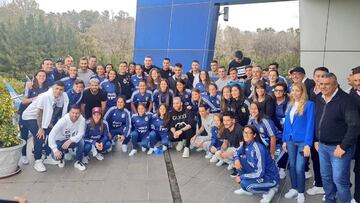 Las selecciones masculina y femenina de Argentina.