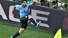 Luis Su&aacute;rez celebra su gol ante Arabia Saud&iacute;.