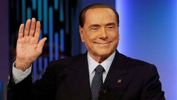 Berlusconi rompe con su novia de 34 a?os tras las fotos con una diputada a¨²n m¨¢s joven