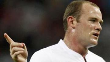 Alex Ferguson insinúa que Wayne Rooney jugará mañana, pese a sus discrepancias