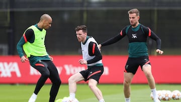 Liverpool midfielder Fabinho returned to training on Wednesday, as he recovers from a muscle strain sustained against Aston Villa a fortnight ago.