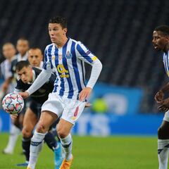 Matheus Uribe cumple en victoria del Porto en Champions League