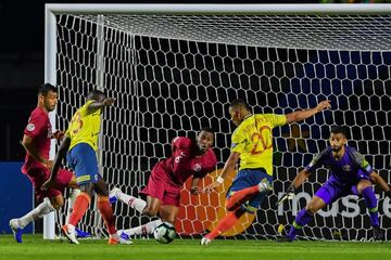 La Selección Colombia clasifica a octavos de final después de un cerrado partido contra Qatar en el estadio de Sao Paulo, Morumbí.