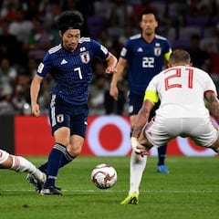 Shibasaki y Lampropoulos, citados por sus selecciones