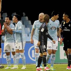 El árbitro expulsó a Aspas por considerar que simuló penalti