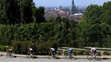 TURIN, ITALY - MAY 21: (L-R) Santiago Buitrago Sanchez of Colombia and Team Bahrain Victorious, Davide Formolo of Italy and UAE Team Emirates, Jan Hirt of Czech Republic and Team Intermarché - Wanty - Gobert Matériaux, Harold Tejada Canacue of Colombia and Team Astana – Qazaqstan and Mickaël Cherel of France and AG2R Citroen Team compete with Turin City in the background during the 105th Giro d'Italia 2022, Stage 14 a 147km stage from Santena to Torino / #Giro / #WorldTour / on May 21, 2022 in Turin, Italy. (Photo by Tim de Waele/Getty Images)