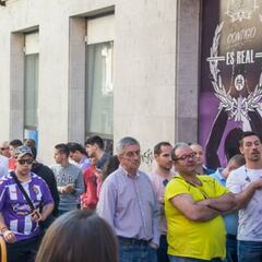 Impresionantes colas el primer día para abonarse
