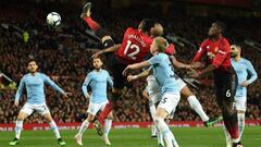 Bernardo Silva y Sané dan el derbi de Manchester al City