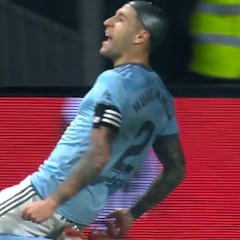 El gol de Hugo Mallo con un gorro de piscina que sorprendió a la grada de Balaídos