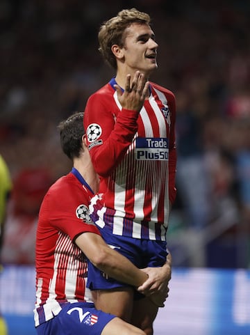 1-0. Antoine Griezmann celebró el primer gol.