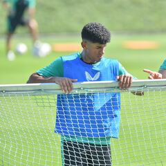 Gran parte de los clubes de Segunda preguntan por Adu Ares