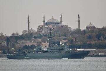 Buque Ivan Khurs de la Flota del Mar Negro de Rusia