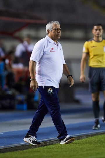 Campeón del mundo con Argentina en 1978.
Llegó a México como entrenador del Toluca en 2005 y después con Tigres en 2007.