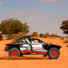 Sainz vuelve a ser el más rápido