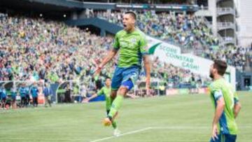 Clint Dempsey.