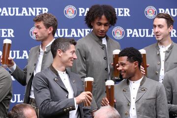 Robert Lewandowski, Serge Gnabry 