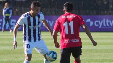 &Oacute;scar Plano, jugador del Real Valladolid, ante el Salamanca CF UDS