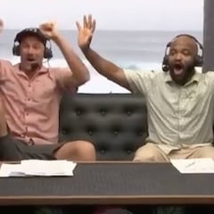 La alegre reacción de dos comentaristas al retransmitir una ola perfecta en directo