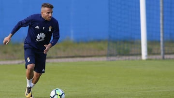 Aar&oacute;n &Ntilde;&iacute;guez entrenando.