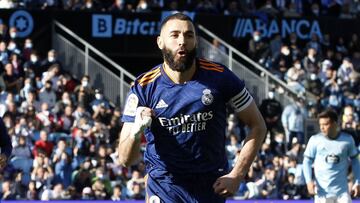 Karim Benzema celebra el primero de sus dos goles en Balaídos.