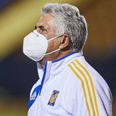 Tuca se preocupa por los contagios de Nico y Venegas