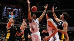 Triunfo histórico del Canarias ante un Madrid que se hundió