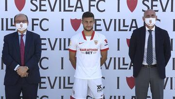 08/09/20 SEVILLA ACTO DE PRESENTACION DE OSCAR RODRIGUEZ COMO NUEVO JUGADOR