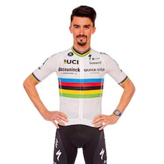 Alaphilippe y Evenepoel muestran sus maillots para 2021