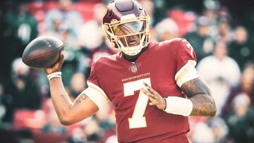 El equipo publicó imágenes del uniforme que usaban los Redskins, pero sin los logos y un número en el casco.