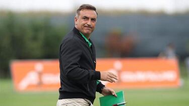 Carvalhal reemplaza a Diego Martnez en el Olympiacos