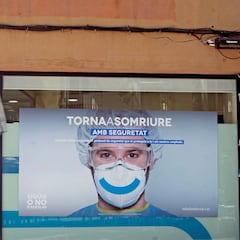 ¿Dónde es más seguro dejar o guardar la mascarilla al estar en la calle?