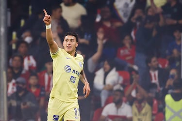 Why has Alejandro Zendejas chosen the USMNT over the Mexican national team?