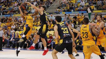 10/11/18 BALONCESTO PARTIDO ACB ENDESA
 HERBALIFE GRAN CANARIA - IBEROSTAR TENERIFE
  