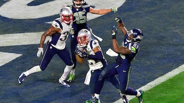 Para Derek Carr, la intercepción de Malcolm Butler nunca hubiese sucedido porque le hubiera dado el balón a Marshawn Lynch.