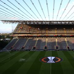 El césped, otro enemigo en Portugal